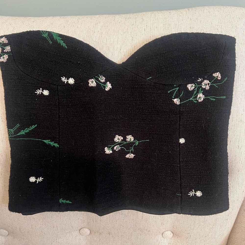Zara embroidered corset bustier black | SZ XS | zipper Closure |Great Condition - Picture 8 of 9